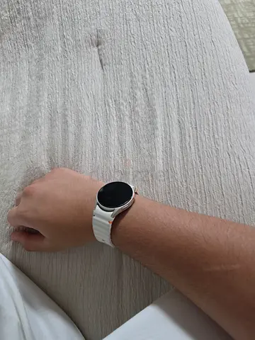 Samsung Galaxy Watch 7 (40mm, Bluetooth) – Cream – Excellent Condition