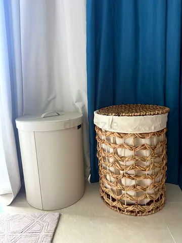 Storage box