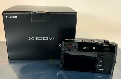 Fujifilm X100VI  - brand new condition, with complete box and accessories.