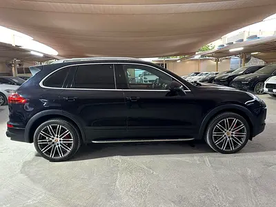 2015 Porsche CAYENNE — фото 6