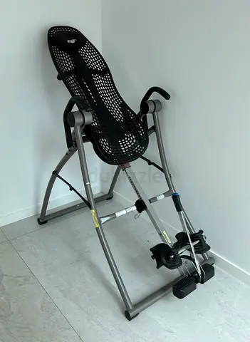 Inversion table
