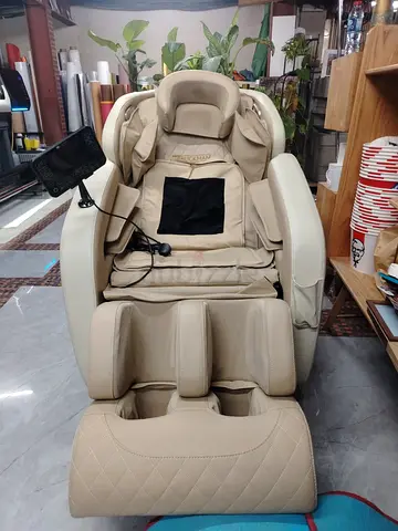 MASSAGE CHAIR