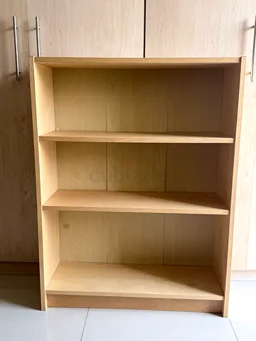 Light wood 4-compartment shelving unit / shoe rack
