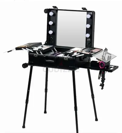 Makeup rolling vanity