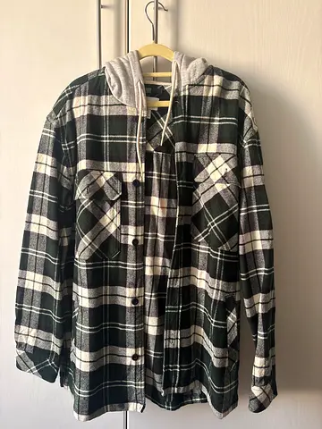 Classic Plaid Shirt for Men, Hooded Flannel Jacket, Casual Button Down with Long Sleeves and Double