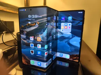 HUAWEI Mate XT Ultimate (16GB RAM / 1TB Storage) – Ultimate Luxury Edition