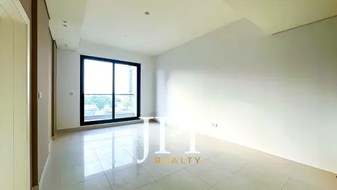 Vacant | Spacious | Unfurnished