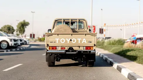 صورة 5 لـ 2026 Toyota LAND CRUISER 70 SERIES