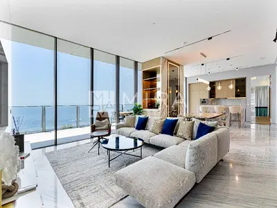 2 BR Unique Layout | Premium Furniture | Sea View