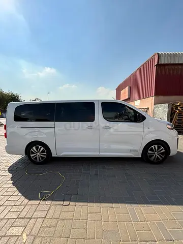 Peugeot Traveller Business VIP 2024 GCC Specs