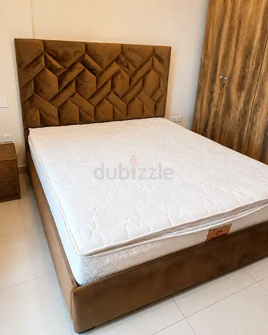 Bedroom Set with Queen Bed, Wardrobe, Dresser and 2 Side Tables