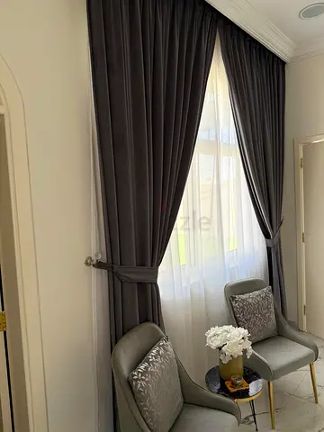 1 pair velvet curtains