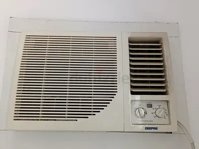 Geepas Window Air Conditioner - Used, Functional