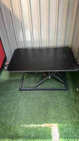 Conputer desk riser