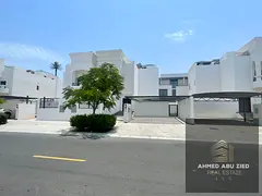 3 master bedrooms, large living room, men's majlis, maid's room with master suite, large roof terrac