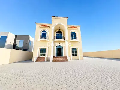 SPACIOUS 5 BR I MAID AND POOL I OUTDOOR KITHCEN