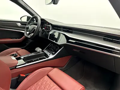 2025 AUDI S6 照片 10