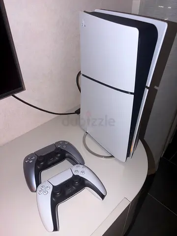 PS5 Disc Edition, excellent condition, no scratches, used 6 months, original stand included.