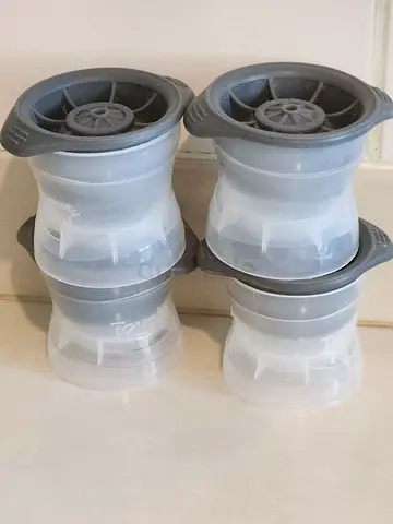 4pcs Ice Ball Makers