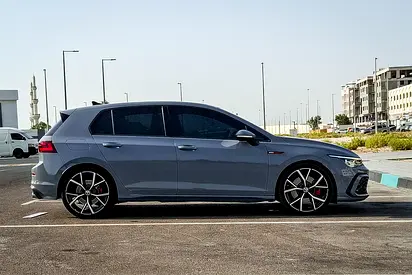 2024 Volkswagen GOLF GTI thumbnail 4