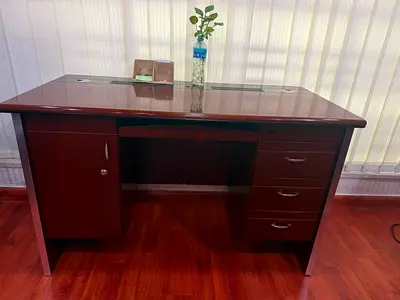 OFFICE TABLE FOR SALE RARELY USED