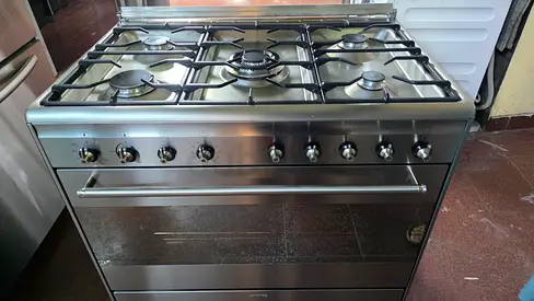 Smeg full gas cooker 90x60cm