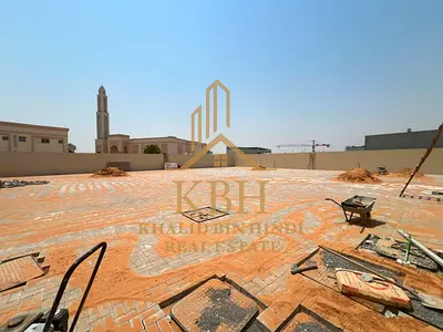 للإيجار ساحة صناعية مميزة في المنطقة الصناعية السجعة – الشارقة | موقع استراتيجي مثالي لمختلف الأنشطة الصناعية والتجارية