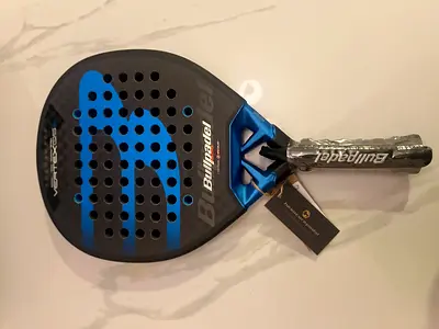 Bullpadel Vertex-hybrid  Padel Racket