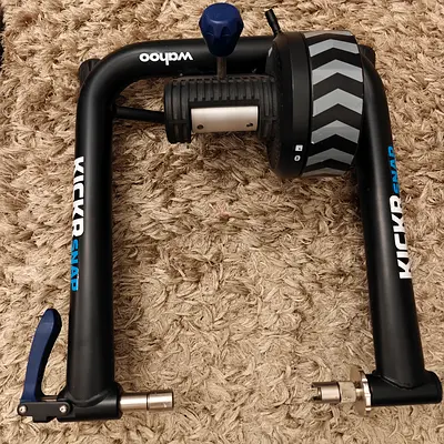 Kickrsnap wahoo (indoor cycle)