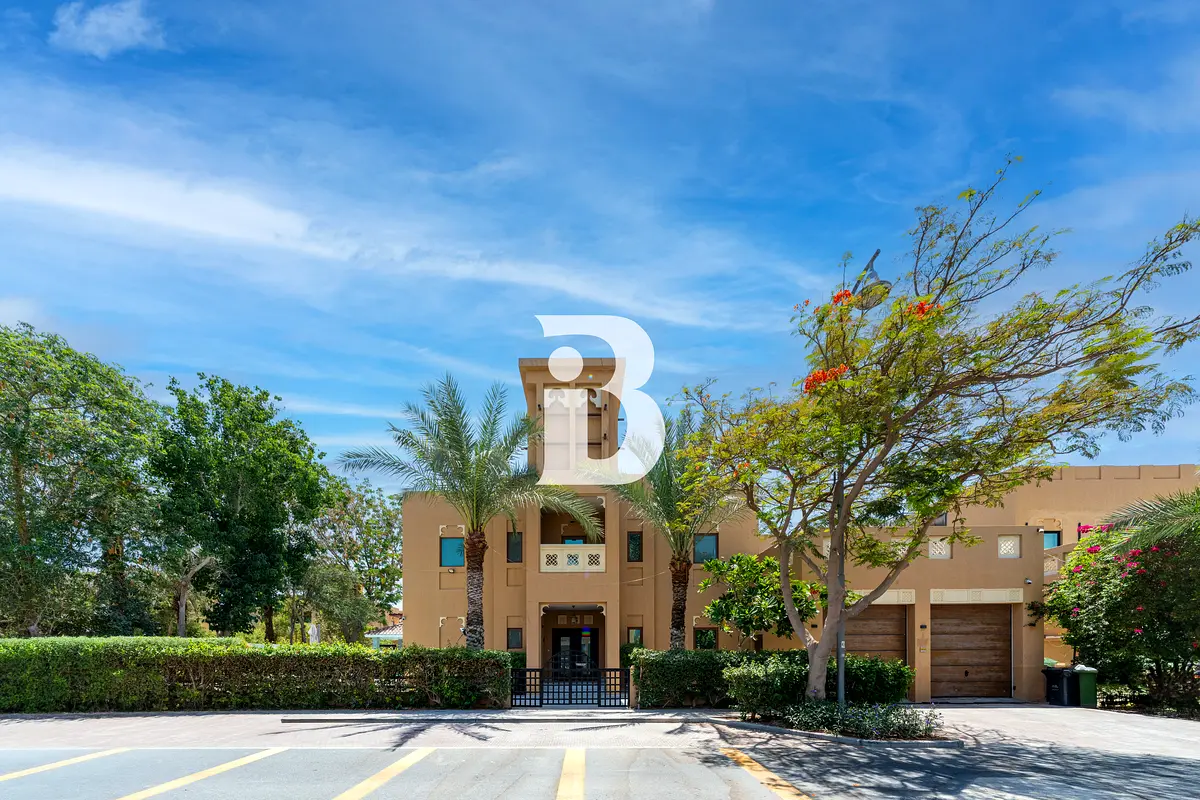 One of a kind | 4400 Sf | Pool | Upgrades