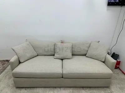 Like new condition cratebarrel three seater sofa