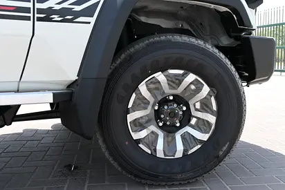 صورة مصغرة 17 لـ 2026 Toyota LAND CRUISER 70 SERIES