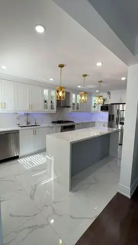 Premium Custom Quartz Kitchen Island with Full Waterfall Panels – Elegant Modern Kitchen Centerpiece