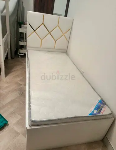 Single white bed frame New For Sale