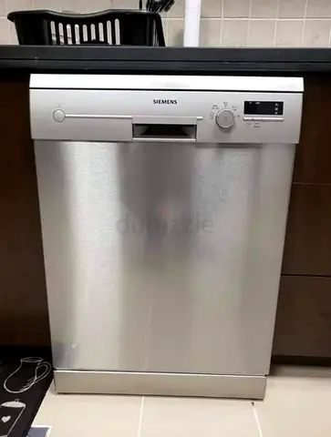 Siemens 2 racks dishwasher latest model excellent condition