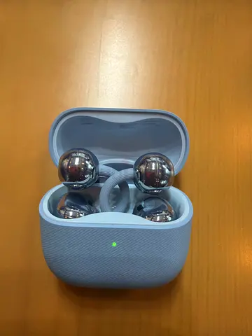 Huawei Free Clip2 New Unit 1 week old only with 3 years comprehensive warranty Blue color