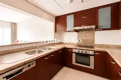 Sea views | Vacant now | Spacious layout