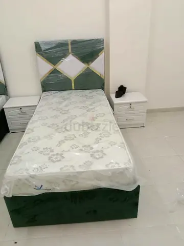 Single bed with mattress