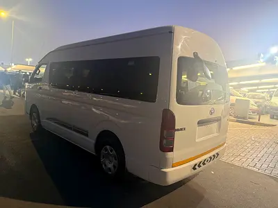 2022 Toyota HIACE 照片 4