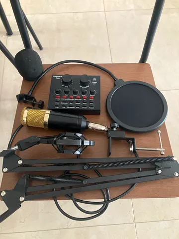 Condenser USB/XLR Microphone Kit with Boom Arm, Pop Filter  Shock Mount