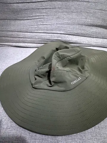 Olive green wide-brim sun hat (Protection hat) - good condition