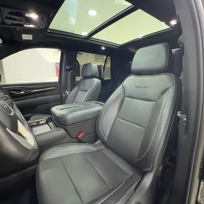 صورة 10 لـ 2023 GMC YUKON
