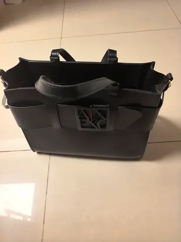 Black structured womens handbag with detachable strap Armani exchange, worn few times