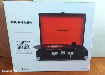 Crosley Cruiser Deluxe Turntable with Bluetooth