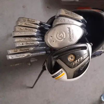 Full set of used golf clubs with driver and bag - ready to play