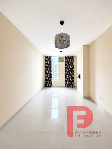 Bright & Spacious Studio for Rent| Prime Location | Business Bay