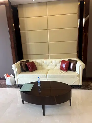 Cream Leather 3-Seater Chesterfield Sofa with Cushions