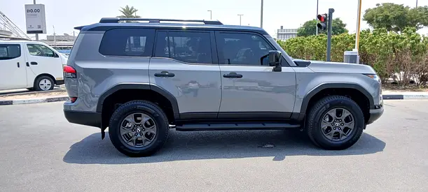 صورة 13 لـ 2025 Lexus GX-SERIES