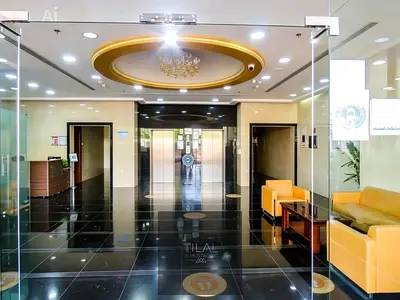 Spacious 1BR | Prime DSO Location | Near Souq Extra | Up to 8 Cheques | AED 60K