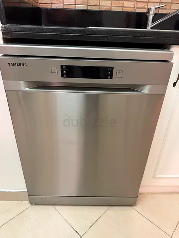 Samsung stainless steel built-in dishwasher - good condition